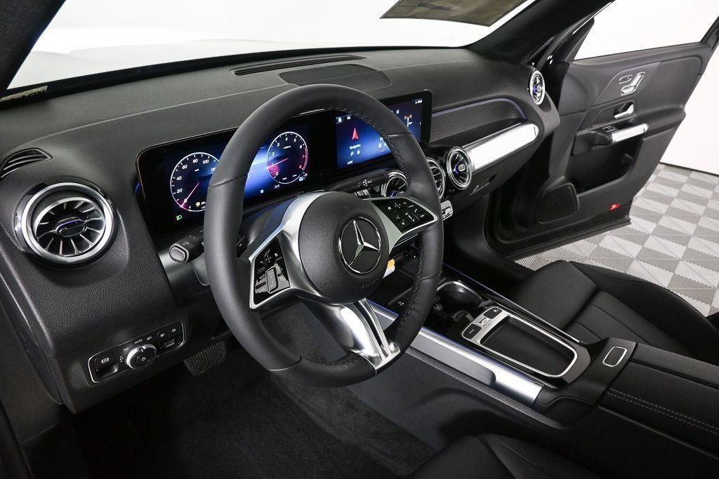 New 2026 Night Black Mercedes-Benz GLB 250 image 45