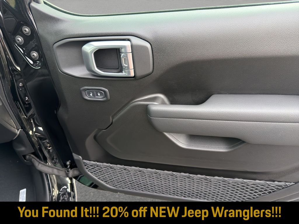 New 2026 Black Clear-Coat Exterior Paint Jeep Sport S image 25
