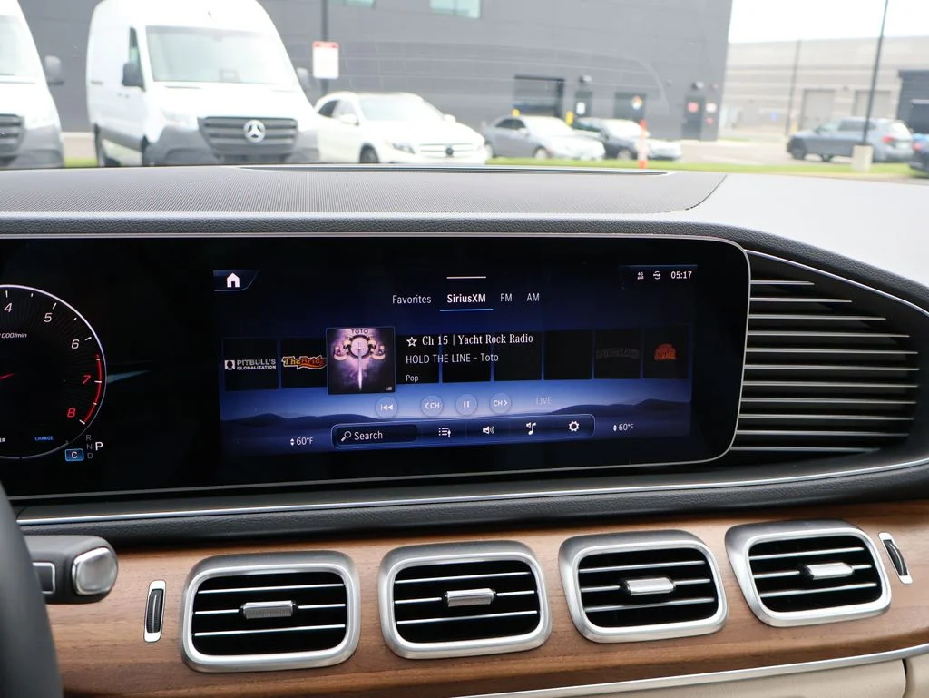 Used 2026 Silver Mercedes-Benz GLE 350 image 23