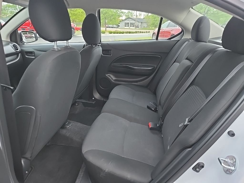 Used 2024  Mitsubishi  image 15