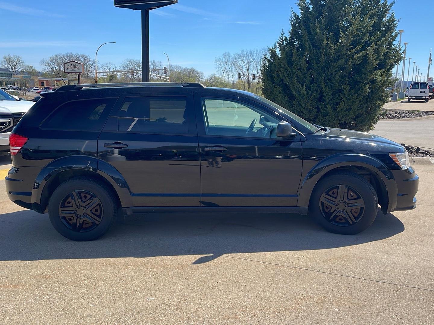 Used 2018 Dodge Journey SE with VIN 3C4PDCAB1JT347684 for sale in Winona, Minnesota
