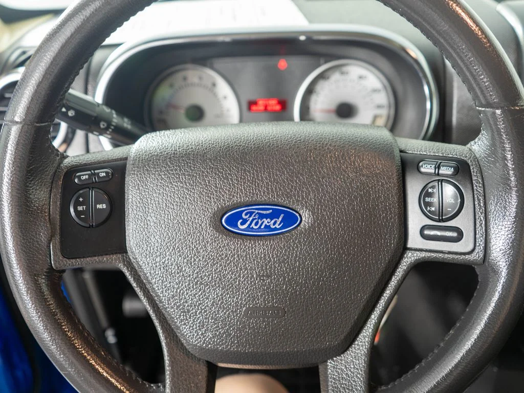 Used 2010 Blue Ford XLT image 14