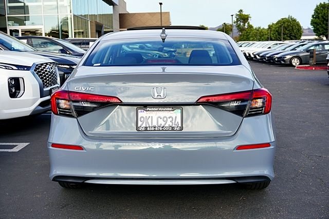 Used 2024  Honda EX image 4