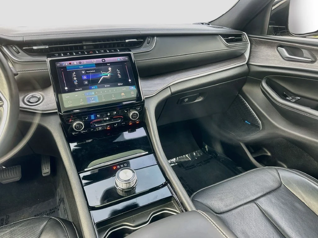 Used 2022 Gray Jeep Overland image 25