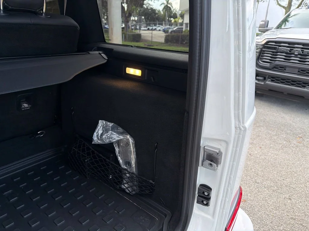Used 2025 White Mercedes-Benz G 550 image 38