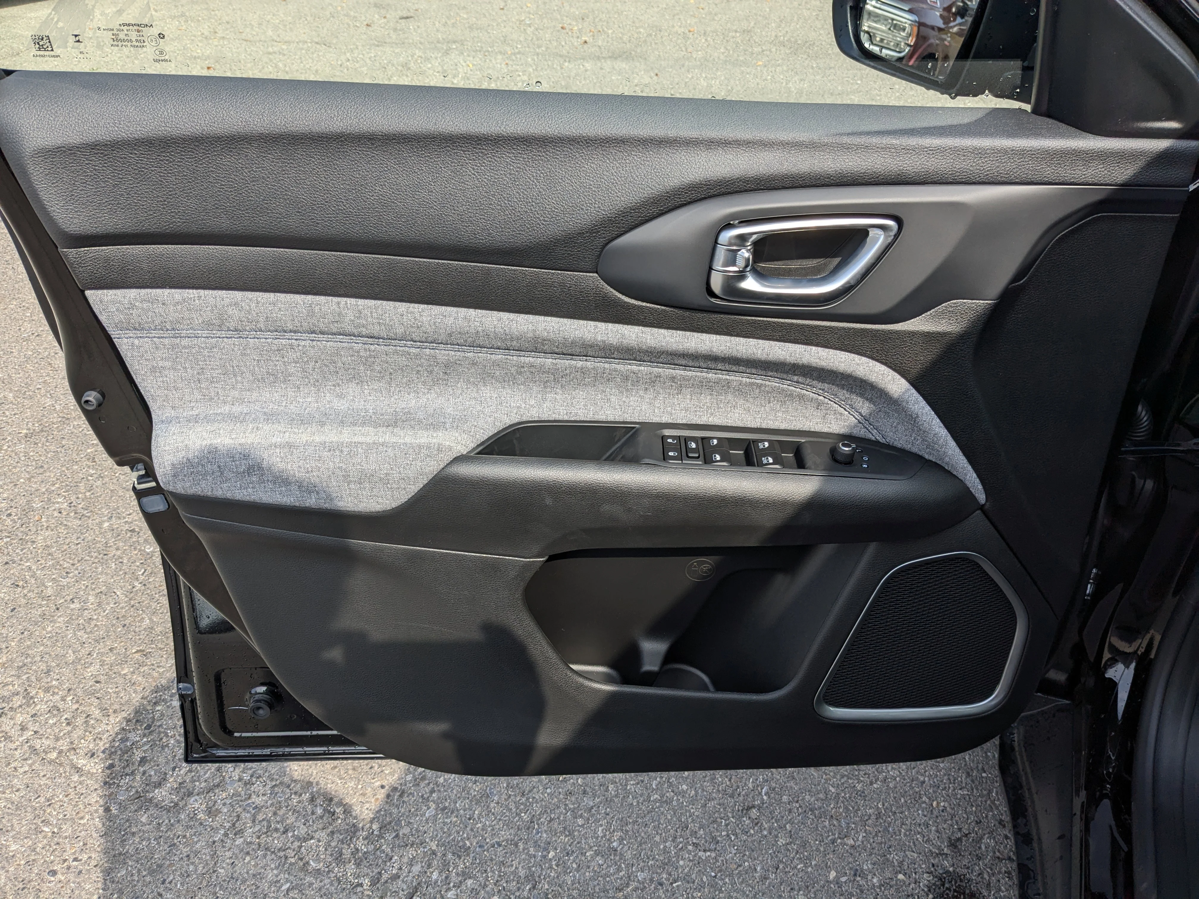 New 2025 Black Jeep North - - Front heated seats - Forward Collision Warning - Uconnect 5 with 8.4?inch display image 12