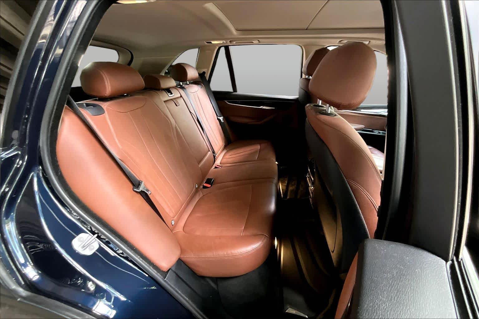 Used 2015 Imperial Blue Metallic BMW sDrive35i image 20