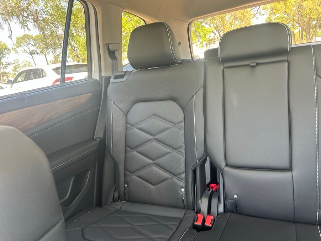 2026 Volkswagen Atlas SE w/Tech - Photo 12