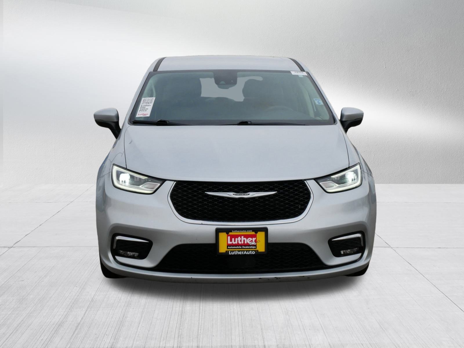 Used 2023 Chrysler Pacifica Touring L with VIN 2C4RC1BG4PR559596 for sale in Brooklyn Center, Minnesota