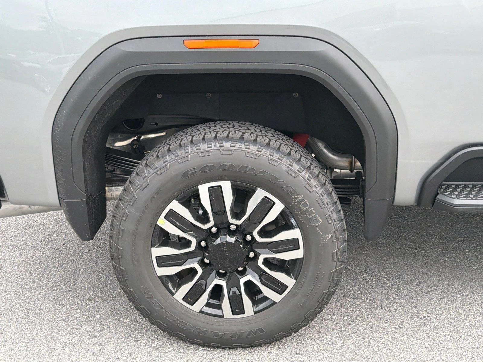 2026 GMC Sierra 2500HD Denali Ultimate - Photo 8