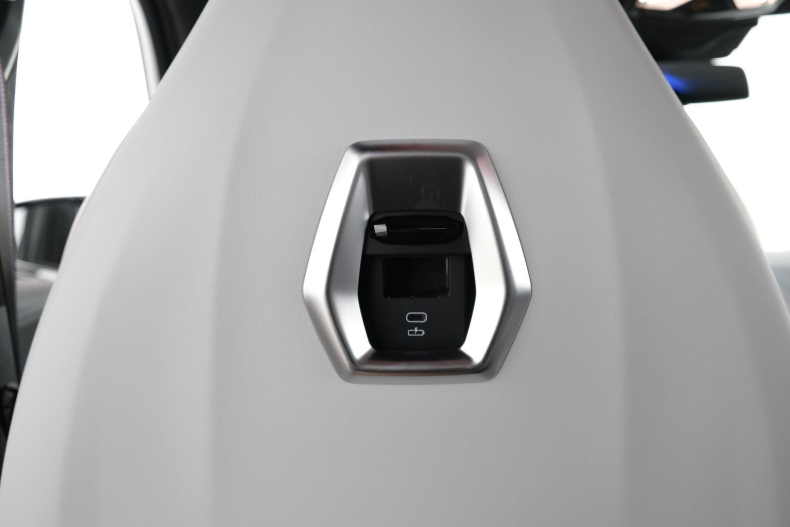 New 2026 Black Sapphire Metallic BMW Label image 58