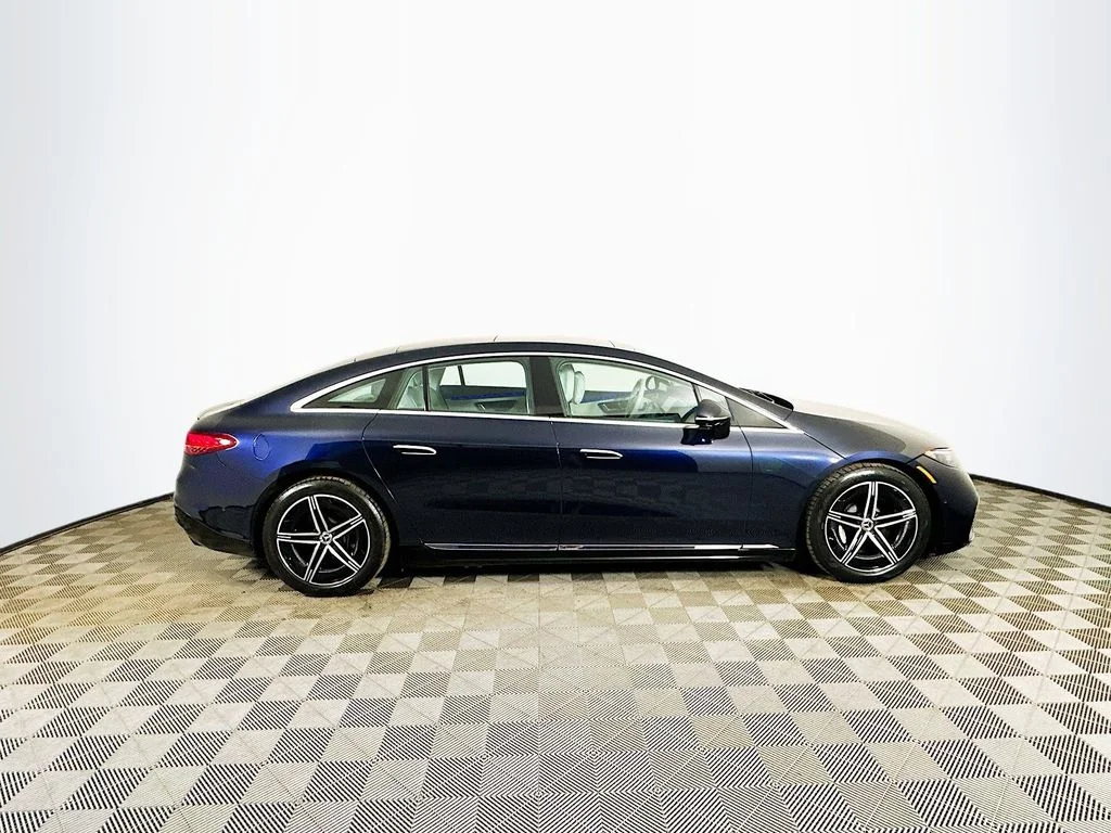 Used 2023 Blue Mercedes-Benz 450 image 7