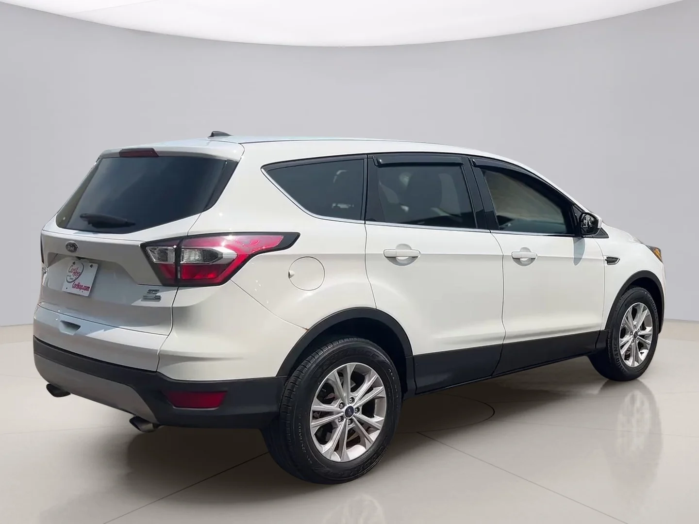 Used 2017 White Ford SE 4WD image 5