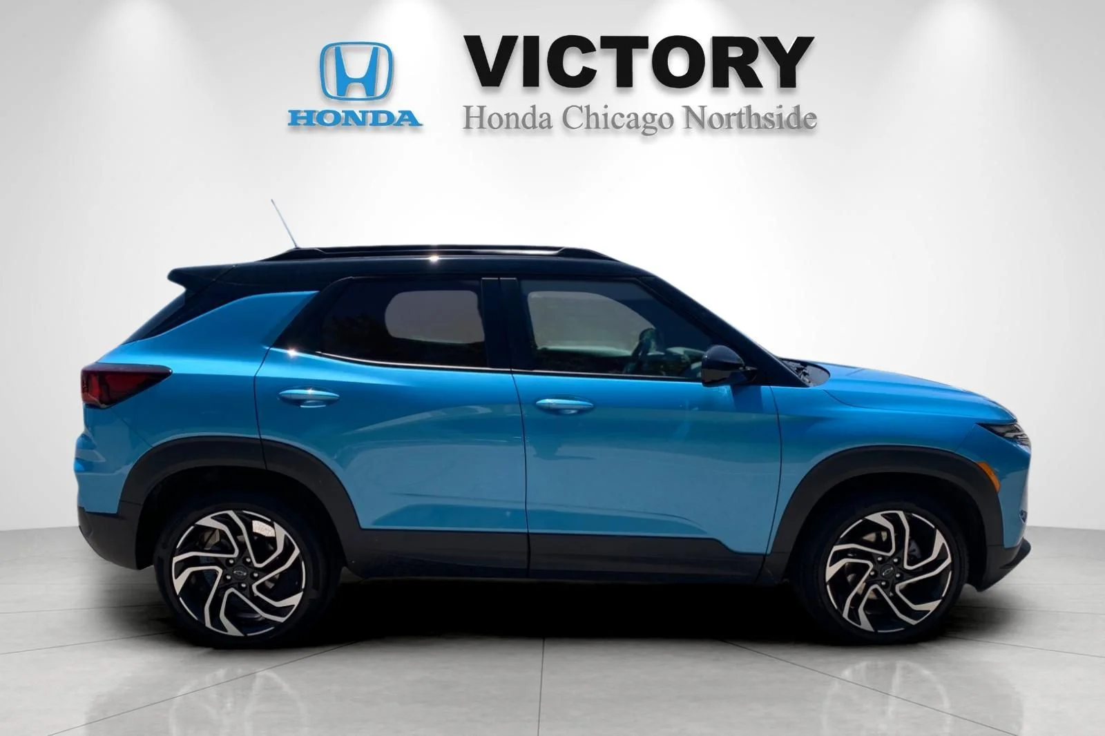 Used 2025 Marina Blue Chevrolet RS image 6