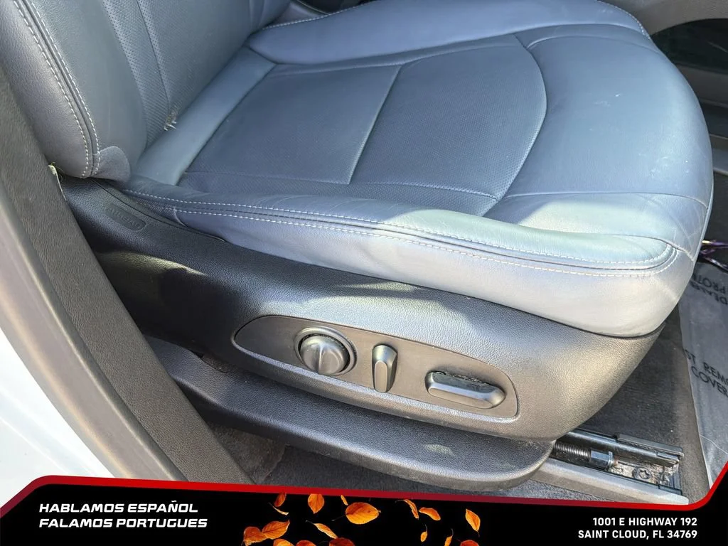 Used 2020 Includes Satin Nickel lower exterior accent color.) Buick Essence image 32