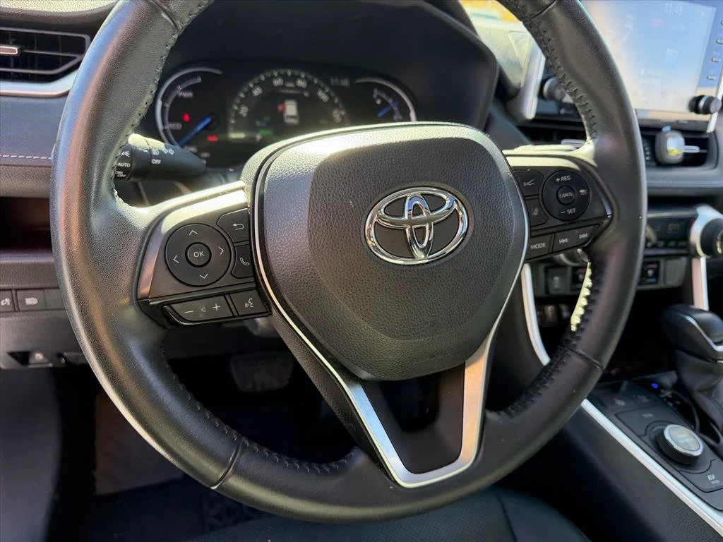 Used 2022 White Toyota Limited image 20