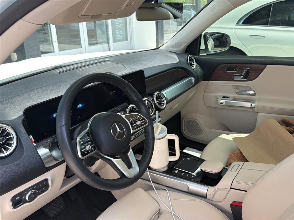 Certified Used 2023 Polar White Mercedes-Benz GLB 250 image 14