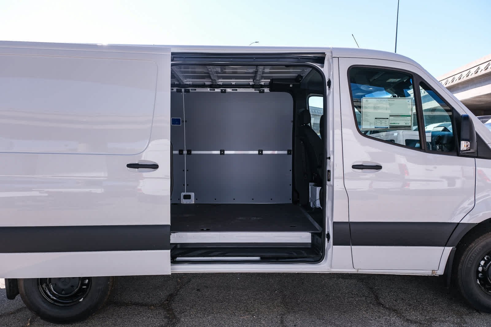 New 2026 Arctic+White Mercedes-Benz Cargo 144 WB  RWD 2.0L 4-Cylinder image 20