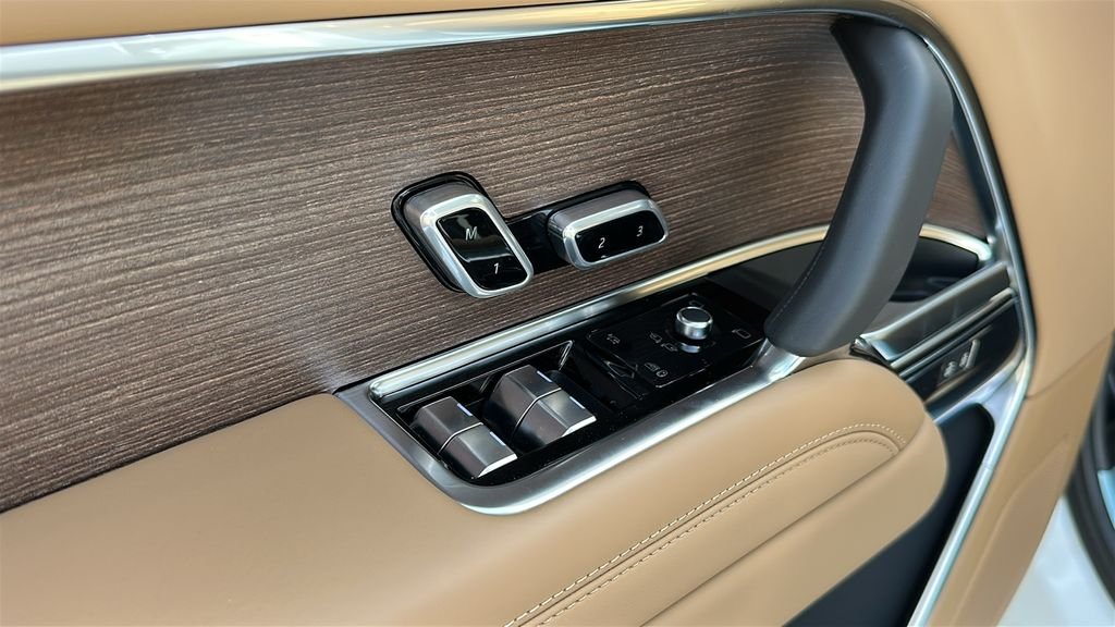 2026 Land Rover Range Rover SE - Photo 9