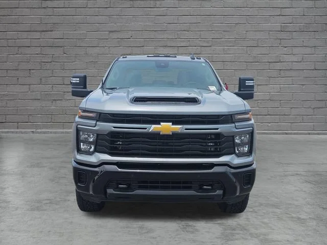 2026 Chevrolet Silverado 2500 HD Custom - Photo 8