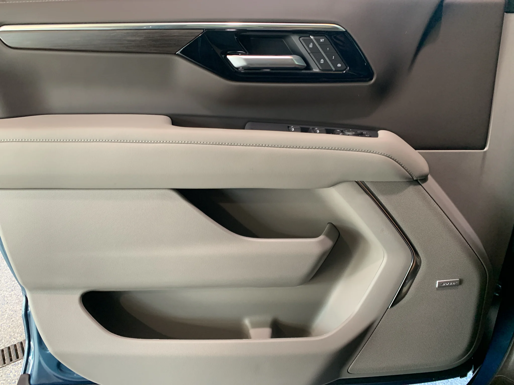 2027 Chevrolet Tahoe LT - Photo 31