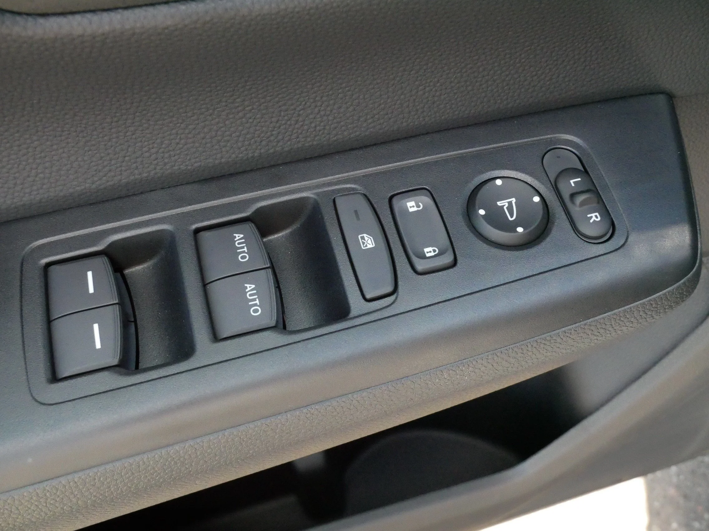 2026 Honda CR-V EX - Photo 19