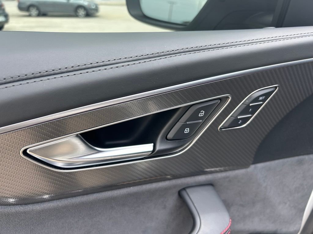 Used 2024  Audi 4.0T image 48