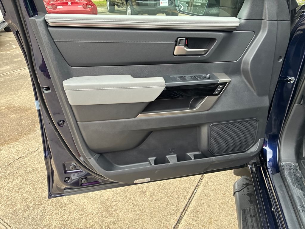 2026 Toyota Tundra Limited - Photo 14