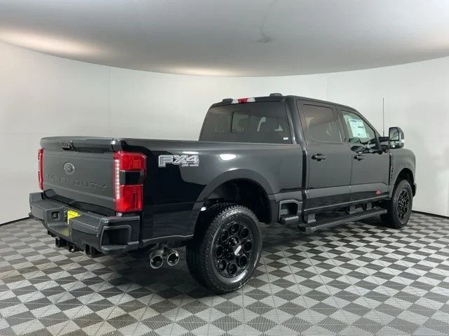 New 2026 Agate Black Ford XLT image 4
