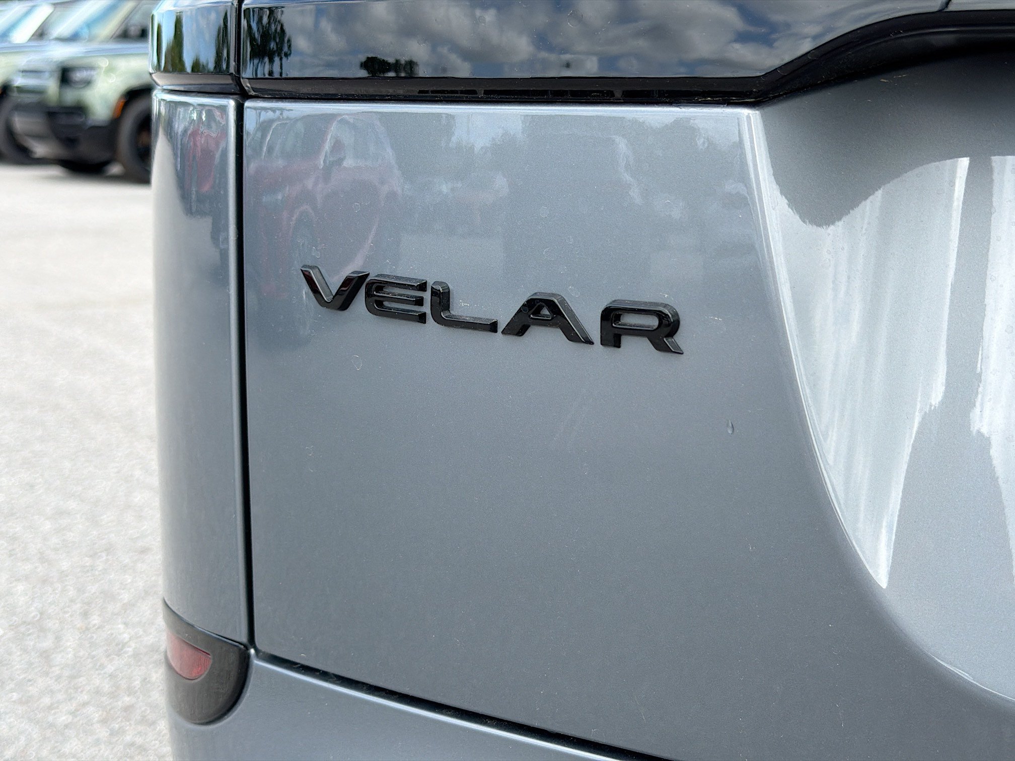 New 2026 Zadar Grey Land Rover Dynamic SE image 11