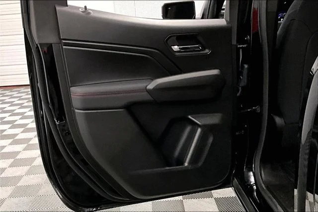 Used 2024 Black Chevrolet Z71 image 21