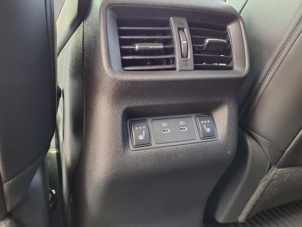 New 2026 Everest White Pearl TriCoat Nissan Platinum image 22