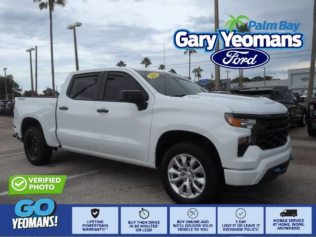 Used 2025 White Chevrolet Custom image 1