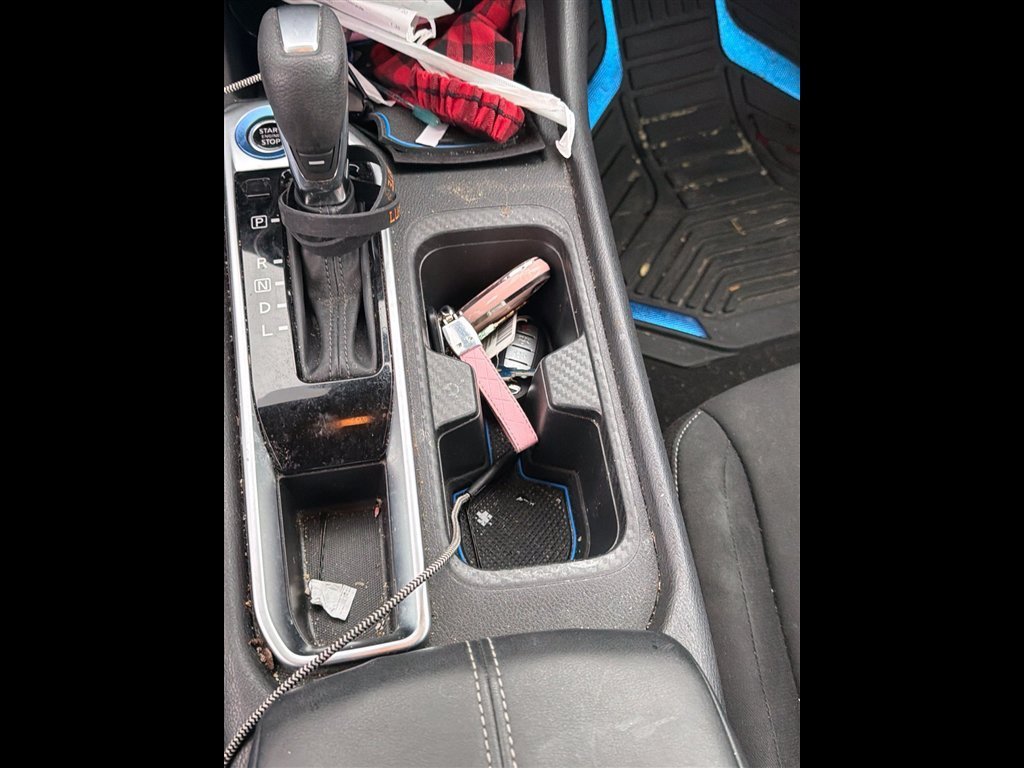 Used 2022 Blue Nissan SV image 2