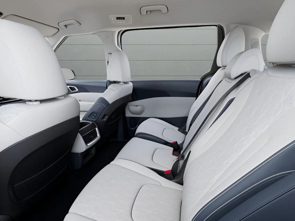 2026 Kia Carnival EX - Photo 18