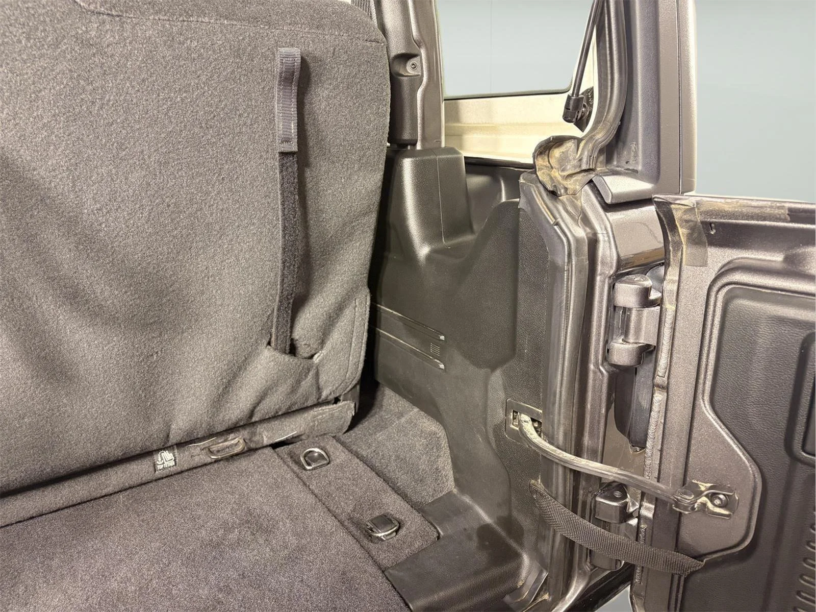 Used 2023 Granite Crystal Metallic Clearcoat Jeep Willys Sport image 6