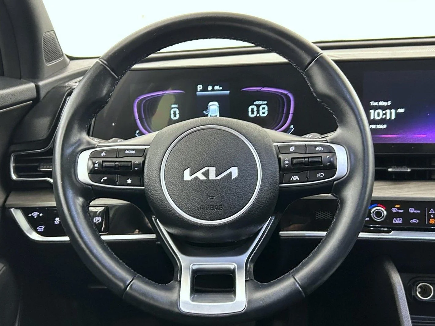Used 2024 White Kia X-Line image 11