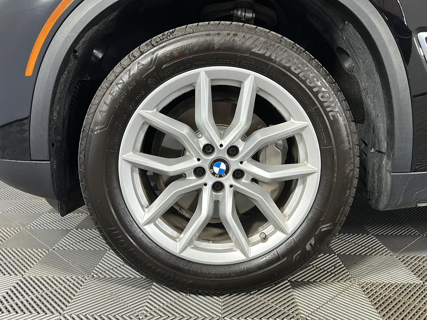 Used 2021 Jet Black BMW xDrive40i image 8