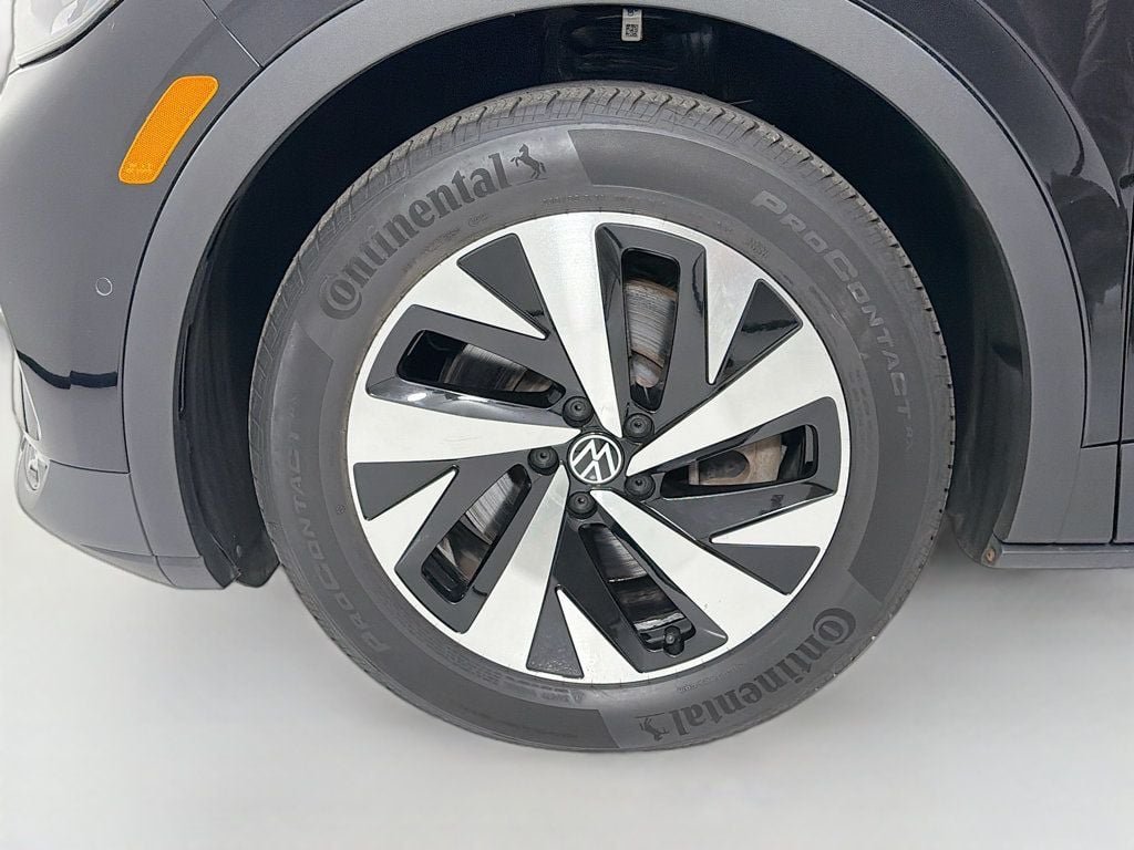 Used 2023 Deep Black Pearl Volkswagen Standard RWD image 32