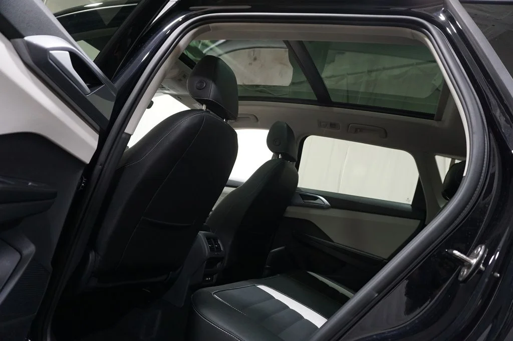 New 2026 Black Volkswagen 1.5T SEL image 23