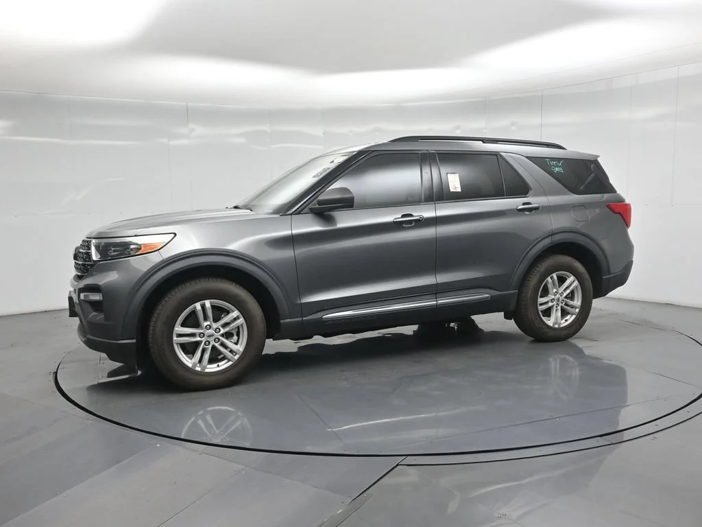Certified Used 2023 Gray Ford XLT image 10