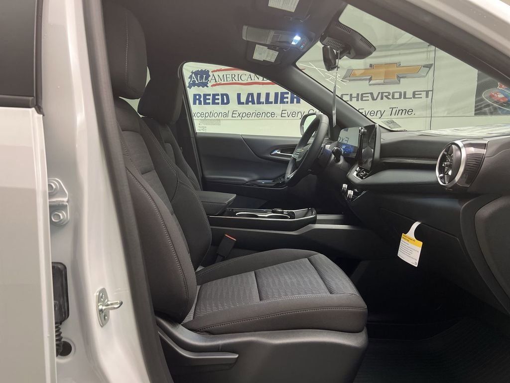 2026 Chevrolet Equinox LT - Photo 24