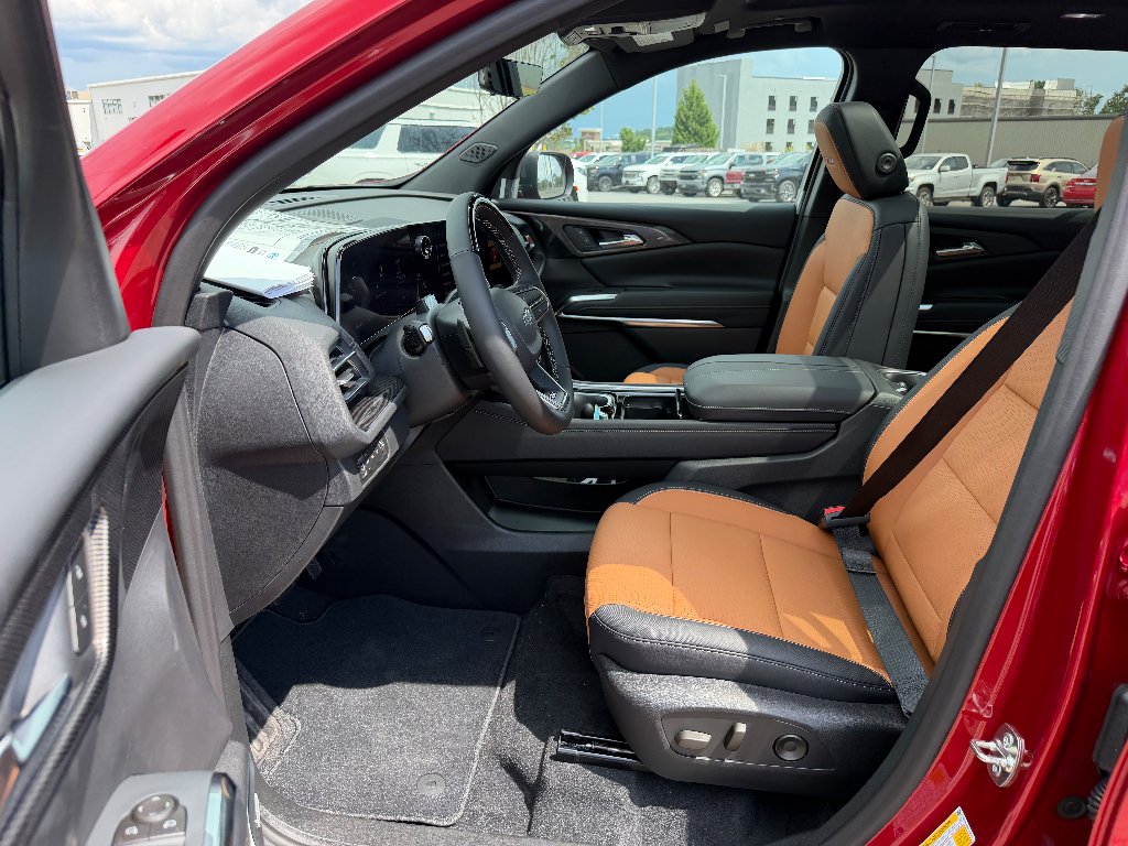 2027 Chevrolet Traverse Z71 - Photo 15