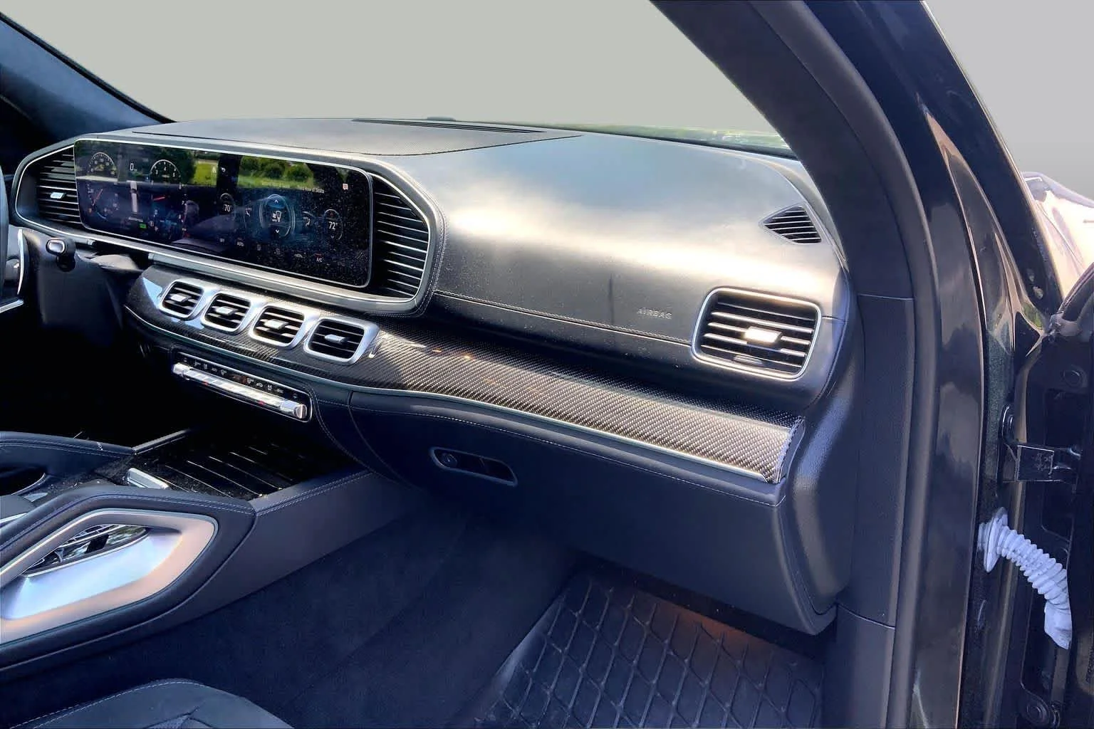 Used 2022 Obsidian Black Metallic Mercedes-Benz AMG® GLS 63 image 18