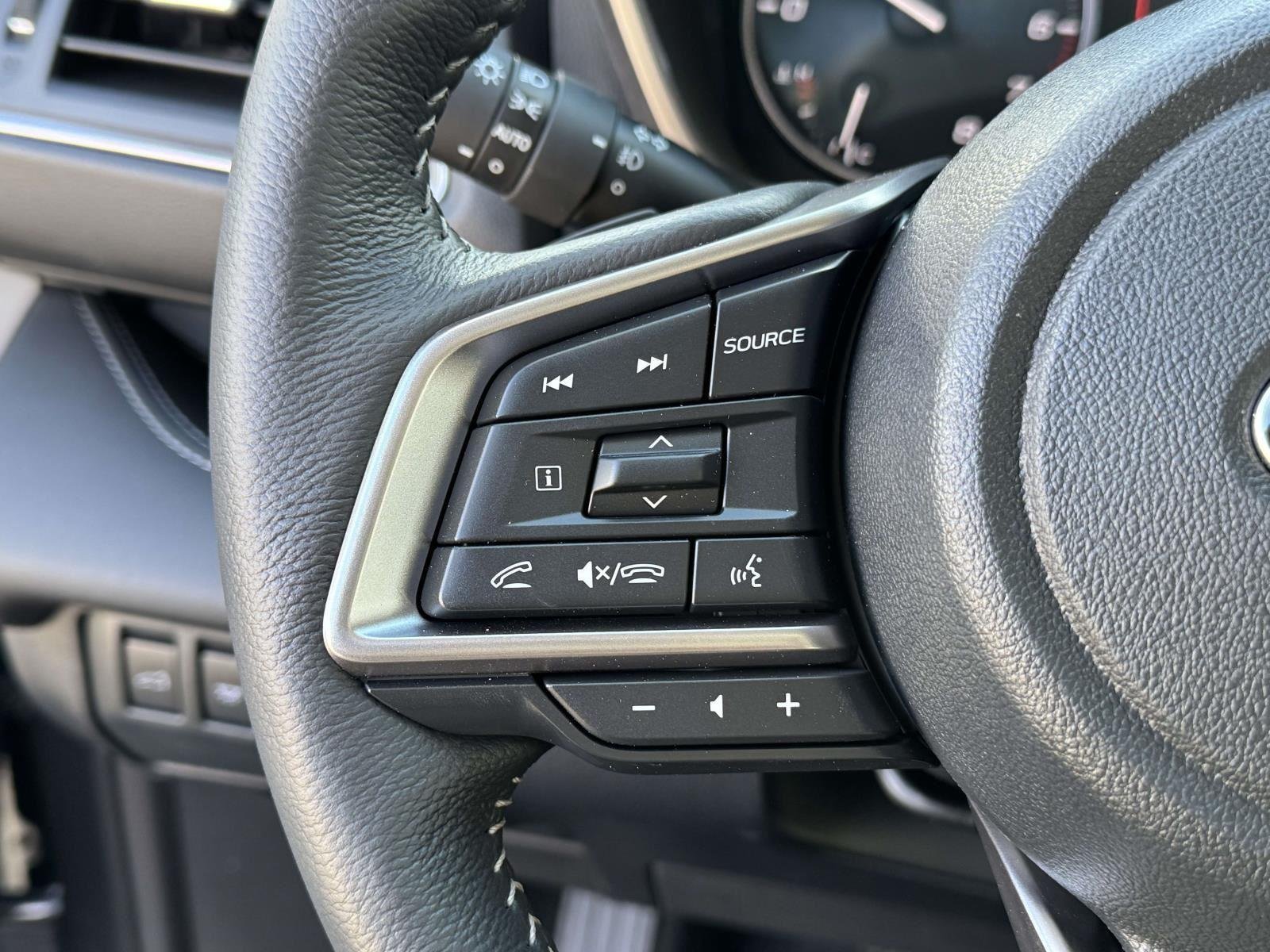 2026 Subaru Ascent Limited - Photo 15