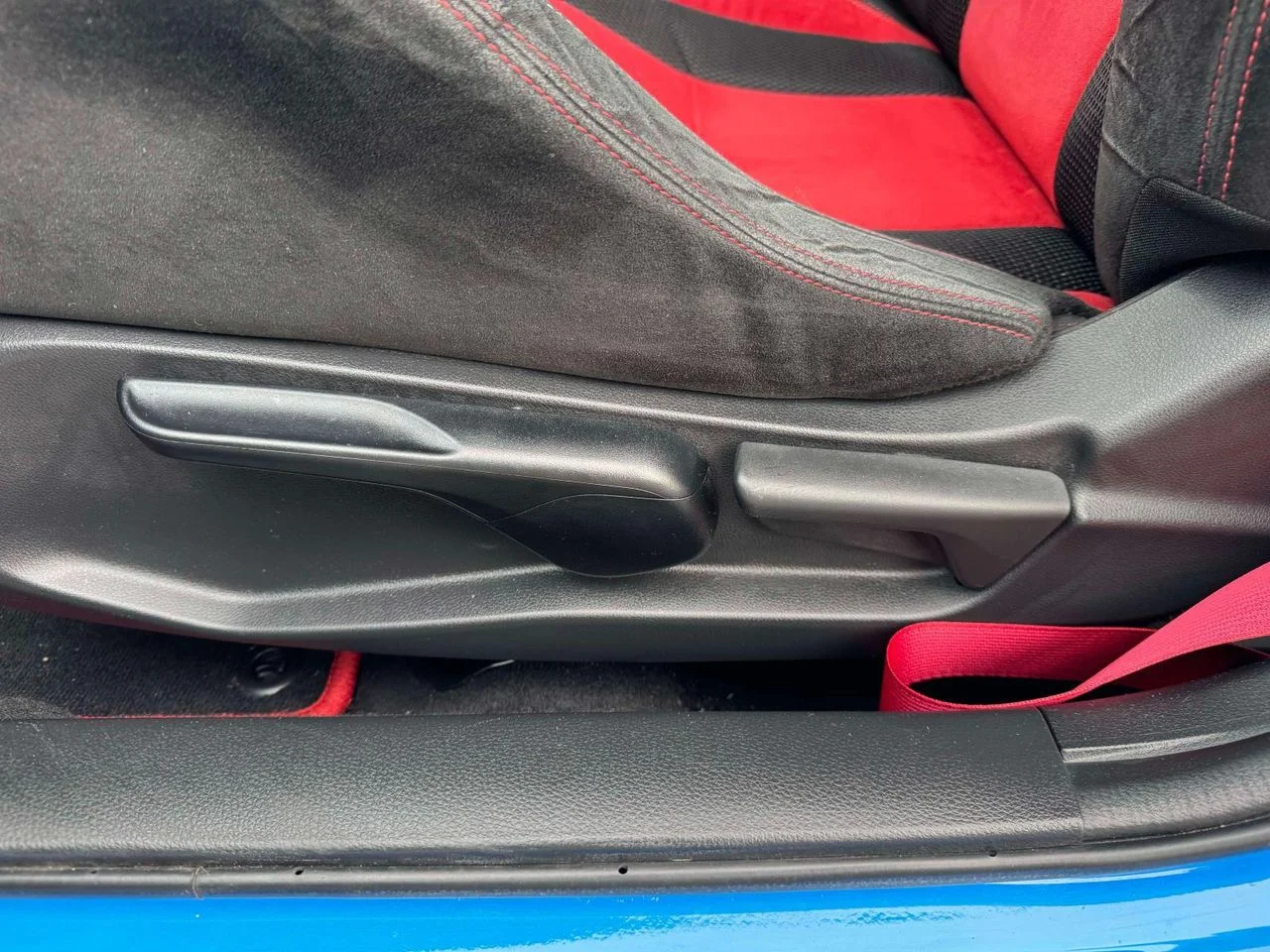Used 2021 Boost Blue Pearl Honda Touring image 19