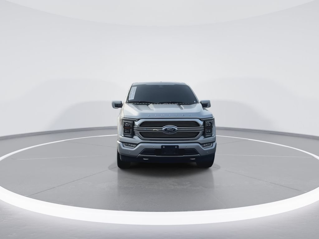 Used 2022 Silver Ford Limited image 3
