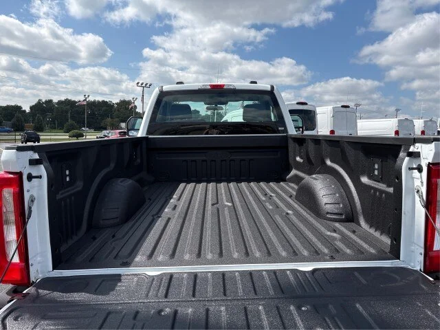New 2026 Oxford White Ford F-250® XL image 31