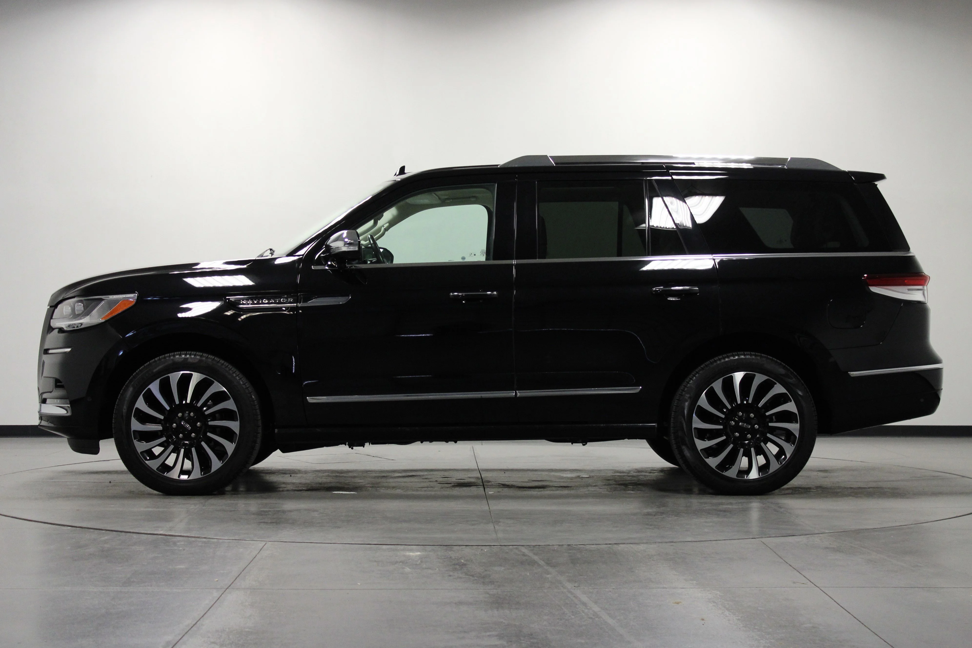 Used 2023 Black Metallic Lincoln Black Label image 7