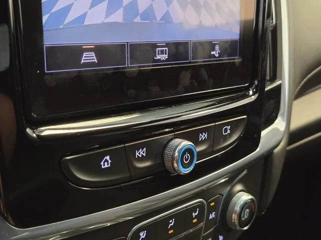 Used 2022 SILVER SAGE METALLIC Chevrolet LT Cloth image 24